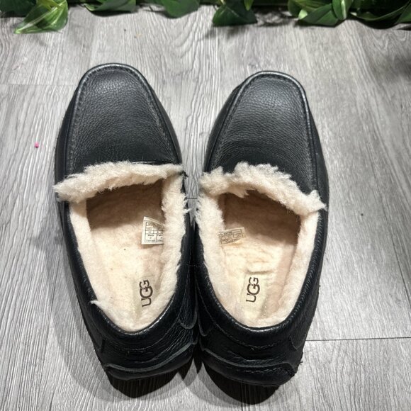 UGG Slip-On Slipper 5379B Men\'s 10 Black Leather Faux Fur Insole Comfort main image 4